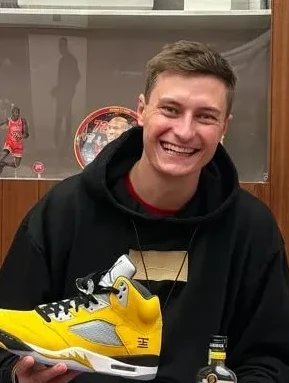 Spanish men looking for love