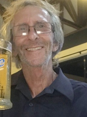 English men looking for love