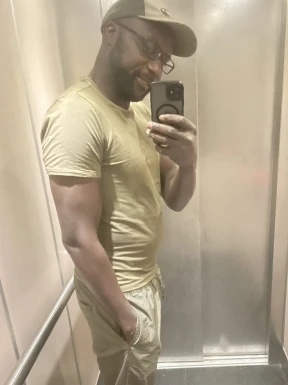 French men looking for love